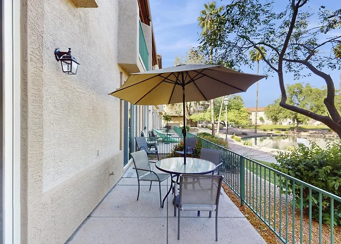 Superstition Springs Holiday home *