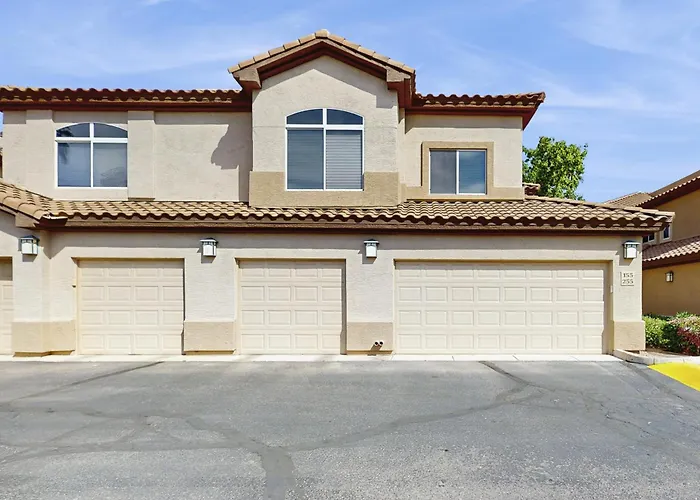 Superstition Springs Holiday home *